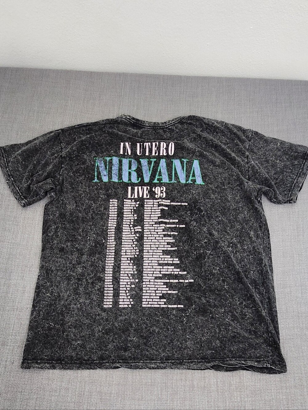 Nirvana Retro Concert Black Mineral Wash 100% Cotton Tee. XL - Picture 4 of 8
